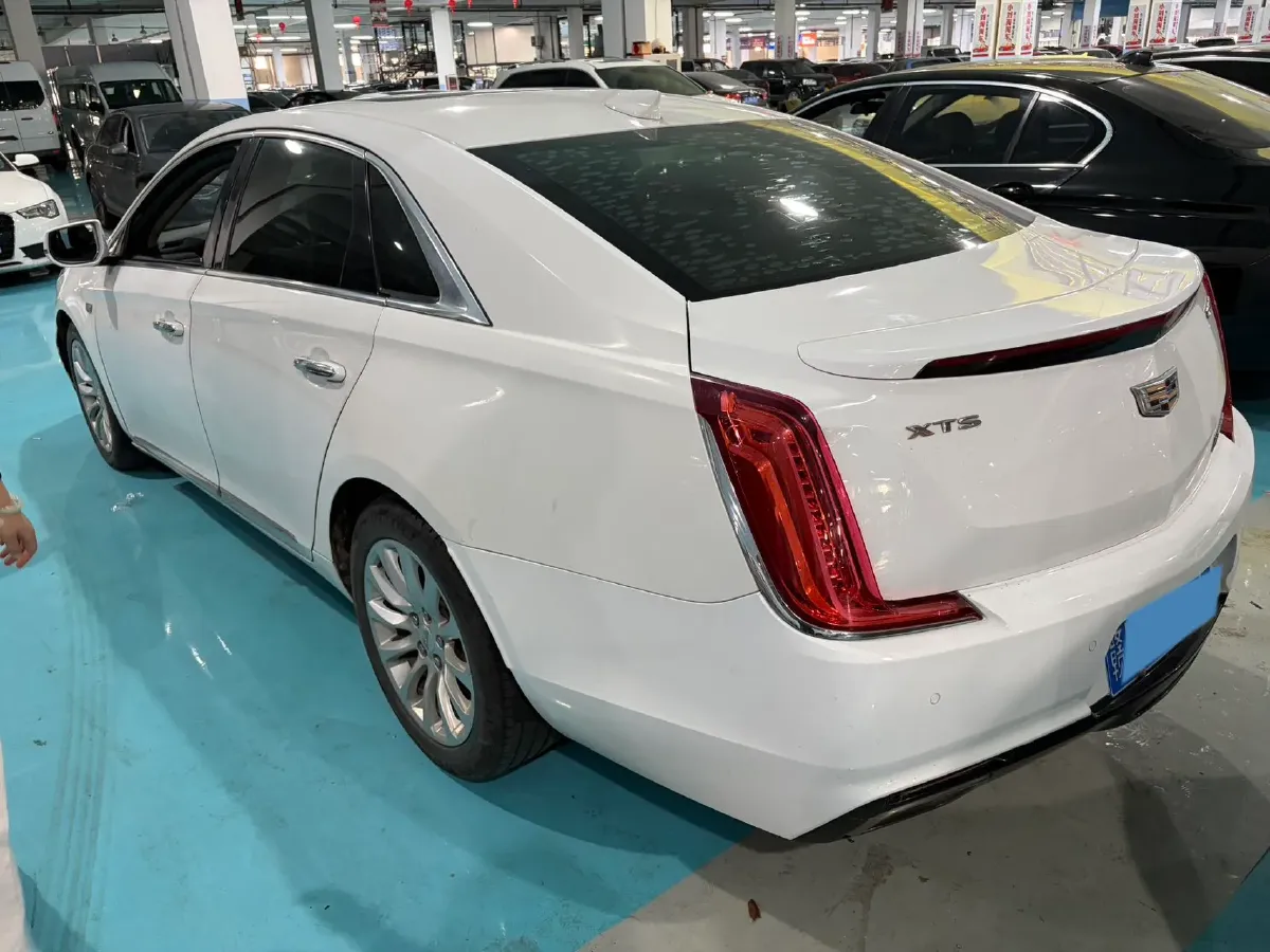 2018 Cadillac XTS 2.0T 269HP L4 6AT,autocango,china used car exporter,china ev exporter,chinese used car exporter,chinese used ev exporter