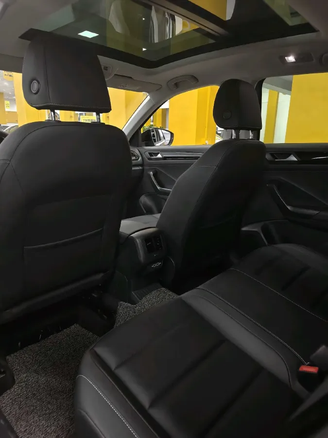 2019 Volkswagen T-Roc 1.4T 150HP L4 7DCT,autocango,china used car exporter,china ev exporter,chinese used car exporter,chinese used ev exporter