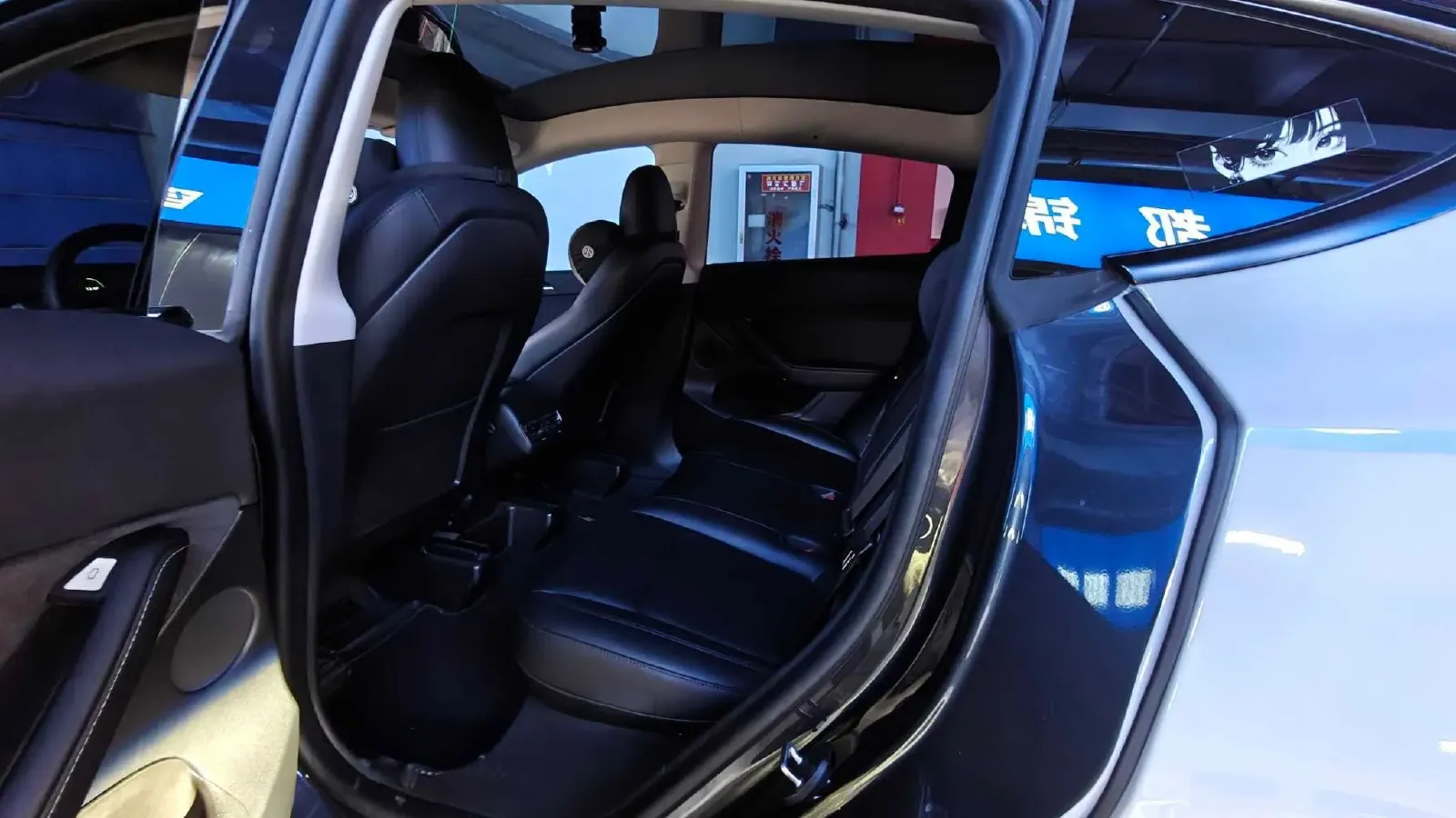 2024 Tesla Model Y BEV 78.4KWH,autocango,china used car exporter,china ev exporter,chinese used car exporter,chinese used ev exporter