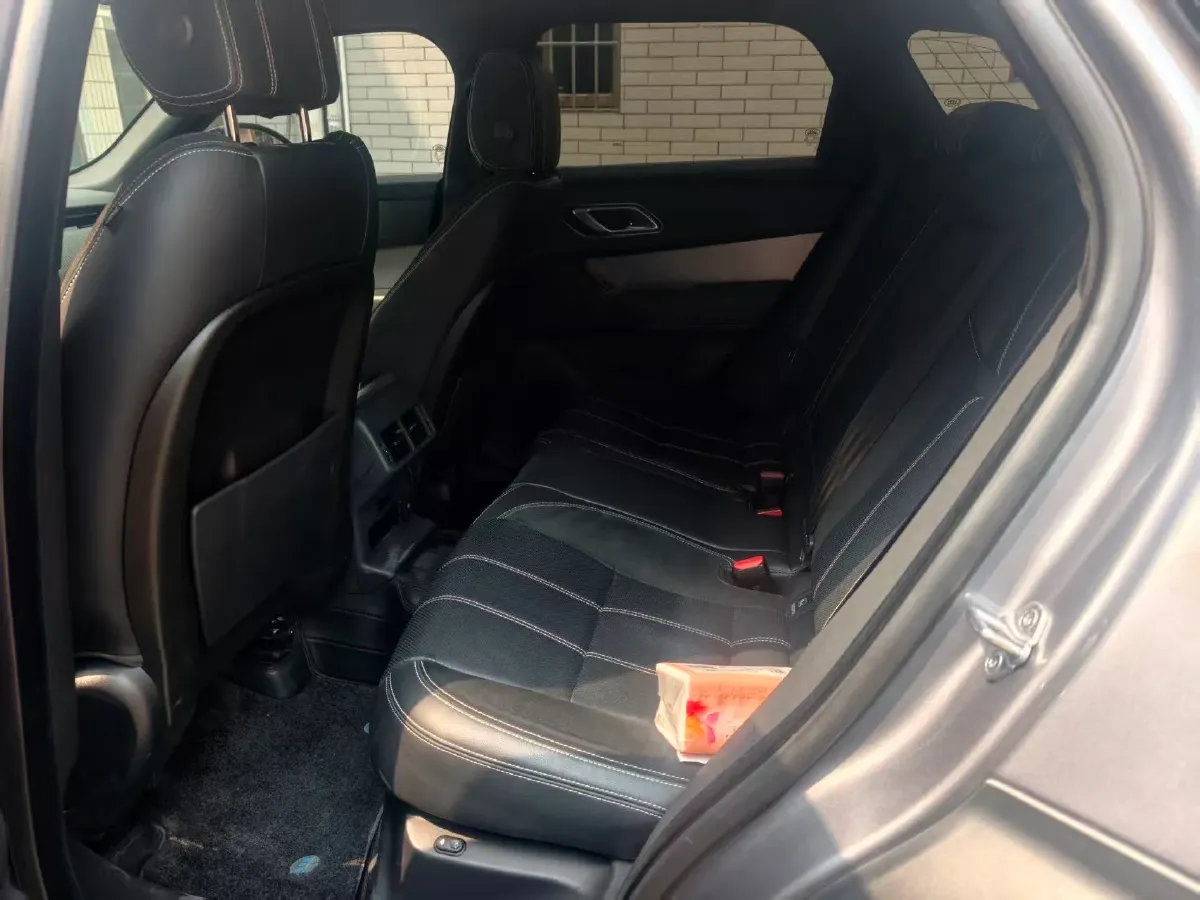 2020 Land Rover Range Rover Velar 2.0T 250HP L4 8AT,autocango,china used car exporter,china ev exporter,chinese used car exporter,chinese used ev exporter