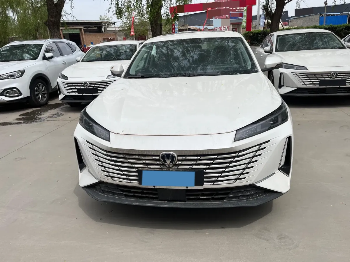 2025 ChangAn EadoPHEV 1.5L 98HP L4 E-CVT PHEV,autocango,china used car exporter,china ev exporter,chinese used car exporter,chinese used ev exporter