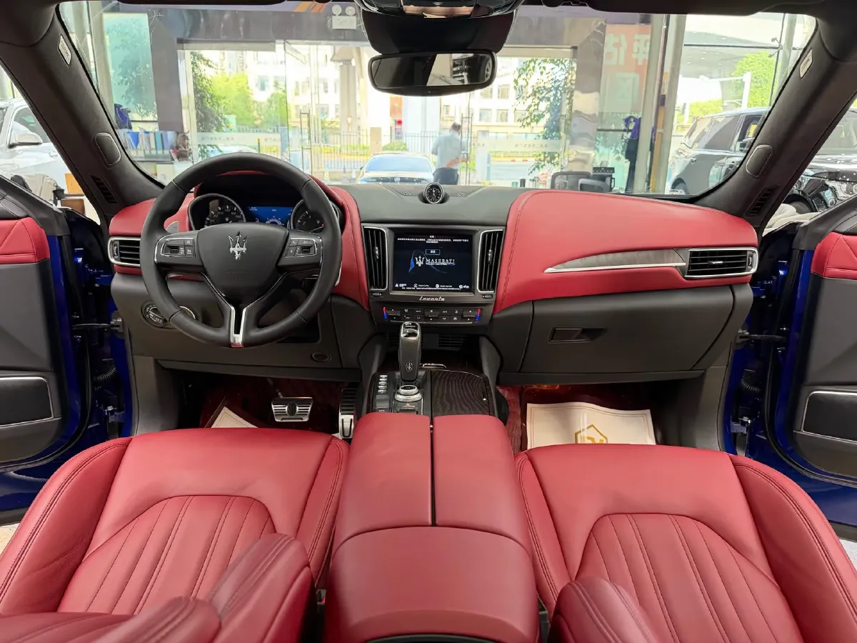 2019 Maserati Levante 3.0T 350HP V6 8AT,autocango,china used car exporter,china ev exporter,chinese used car exporter,chinese used ev exporter
