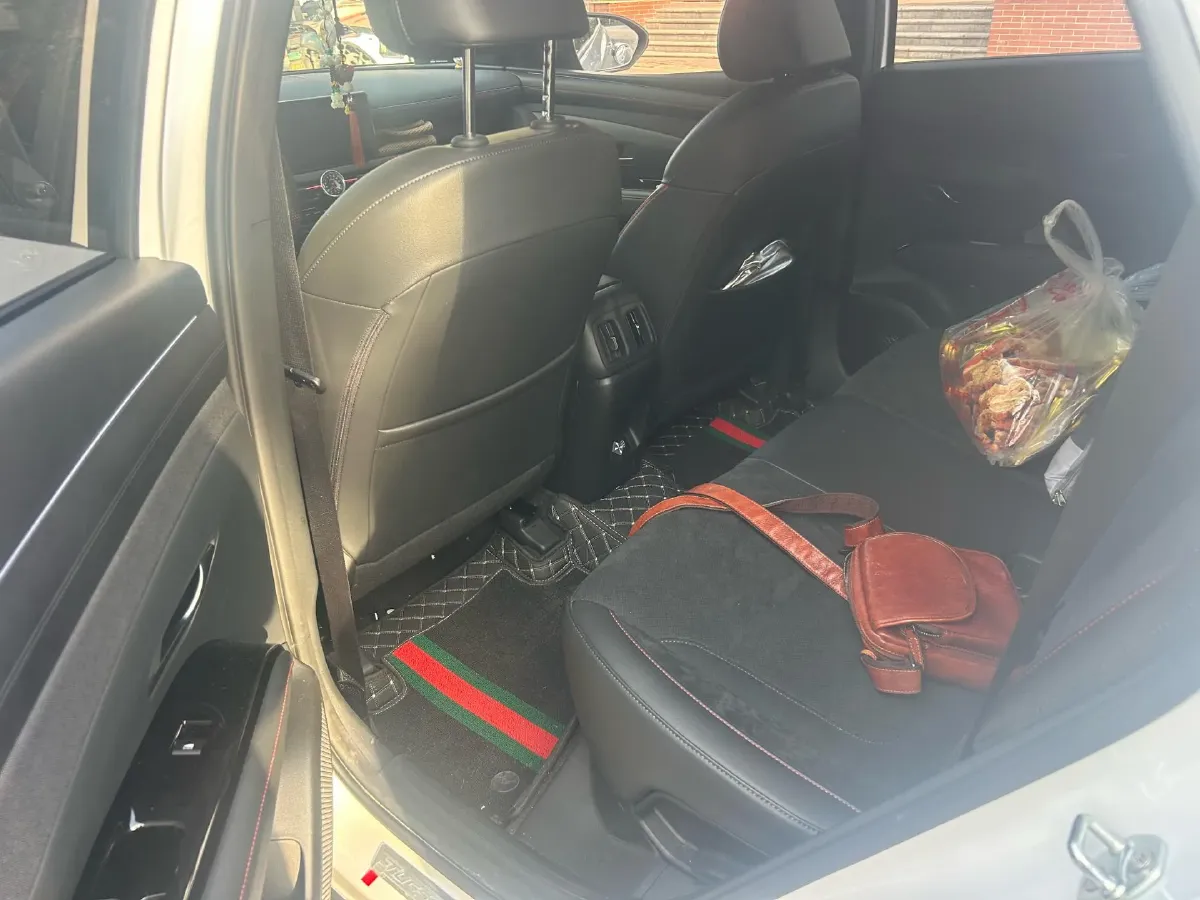 2025 MAXUS XinTu V70 2.0T 150HP L4 9AT,autocango,china used car exporter,china ev exporter,chinese used car exporter,chinese used ev exporter