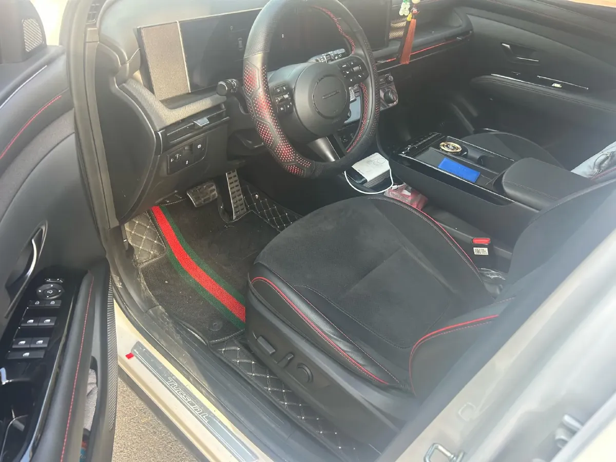 2025 MAXUS XinTu V70 2.0T 150HP L4 9AT,autocango,china used car exporter,china ev exporter,chinese used car exporter,chinese used ev exporter