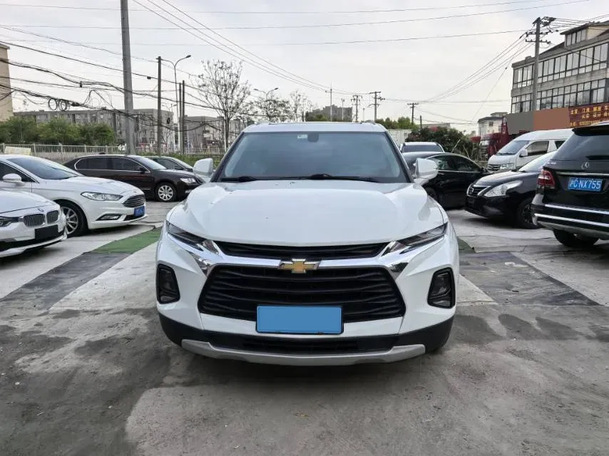 2020 Chevrolet Blazer 2.0T 237HP L4 9AT,autocango,china used car exporter,china ev exporter,chinese used car exporter,chinese used ev exporter