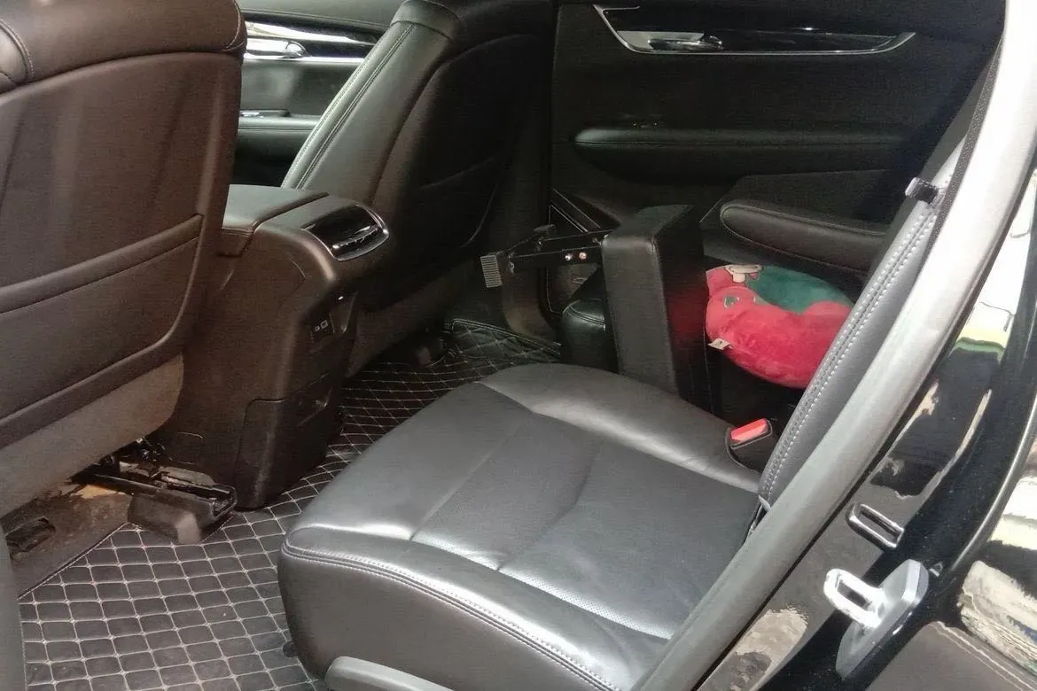 2020 Cadillac XT6 2.0T 237HP L4 9AT,autocango,china used car exporter,china ev exporter,chinese used car exporter,chinese used ev exporter