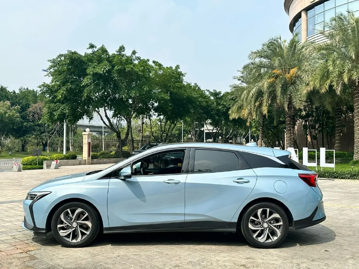 2020 Ford Escape 2.0T 248HP L4 8AT,autocango,china used car exporter,china ev exporter,chinese used car exporter,chinese used ev exporter