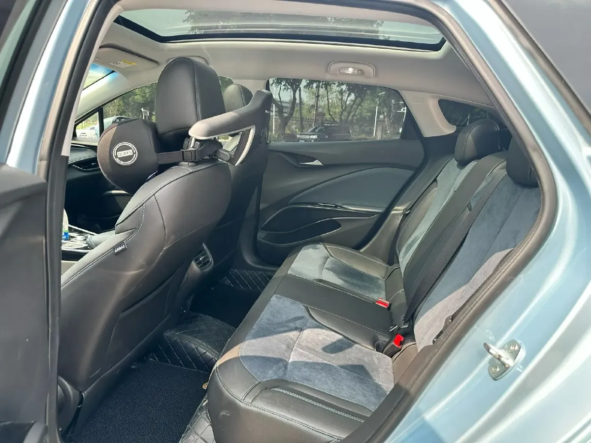 2020 Ford Escape 2.0T 248HP L4 8AT,autocango,china used car exporter,china ev exporter,chinese used car exporter,chinese used ev exporter