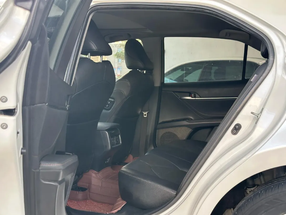 2022 Toyota Camry 2.0L 178HP L4 CVT,autocango,china used car exporter,china ev exporter,chinese used car exporter,chinese used ev exporter