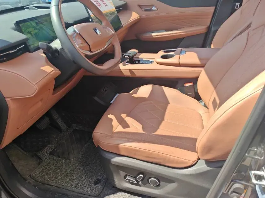 2024 ChangAn UNI-Z 1.5L 98HP L4 E-CVT PHEV 18.4KWH,autocango,china used car exporter,china ev exporter,chinese used car exporter,chinese used ev exporter