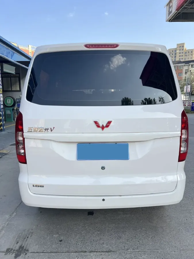 2021 WuLing HongGuang V 1.5L 99HP L4 6MT,autocango,china used car exporter,china ev exporter,chinese used car exporter,chinese used ev exporter