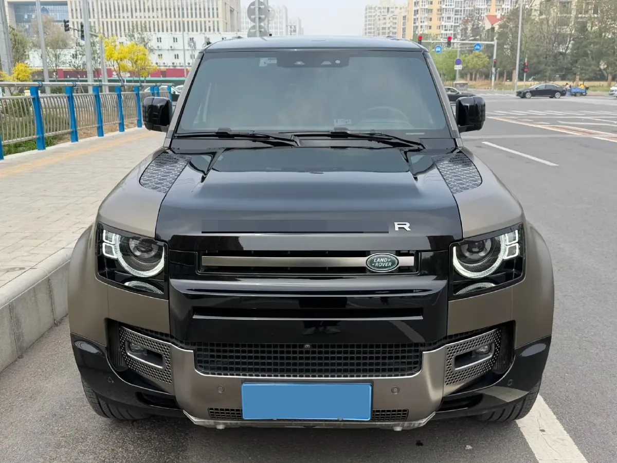 2023 Land Rover Defender 3.0T 400HP L6 8AT,autocango,china used car exporter,china ev exporter,chinese used car exporter,chinese used ev exporter