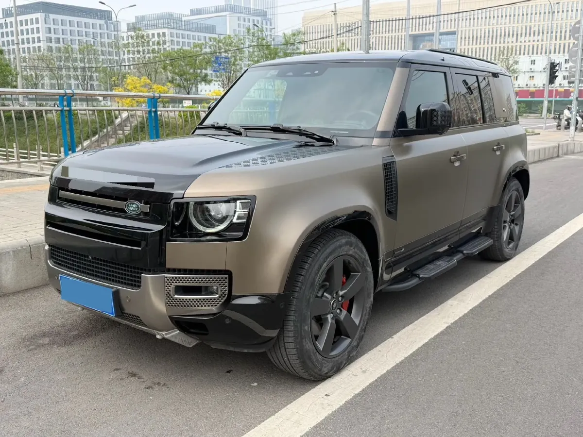 2023 Land Rover Defender 3.0T 400HP L6 8AT,autocango,china used car exporter,china ev exporter,chinese used car exporter,chinese used ev exporter