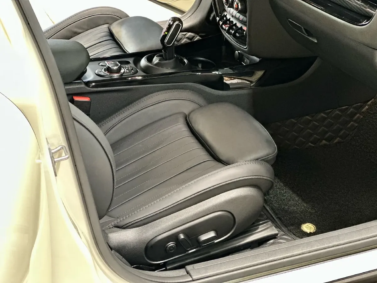 2022 MINI CLUBMAN 1.5T 136HP L3 7DCT,autocango,china used car exporter,china ev exporter,chinese used car exporter,chinese used ev exporter