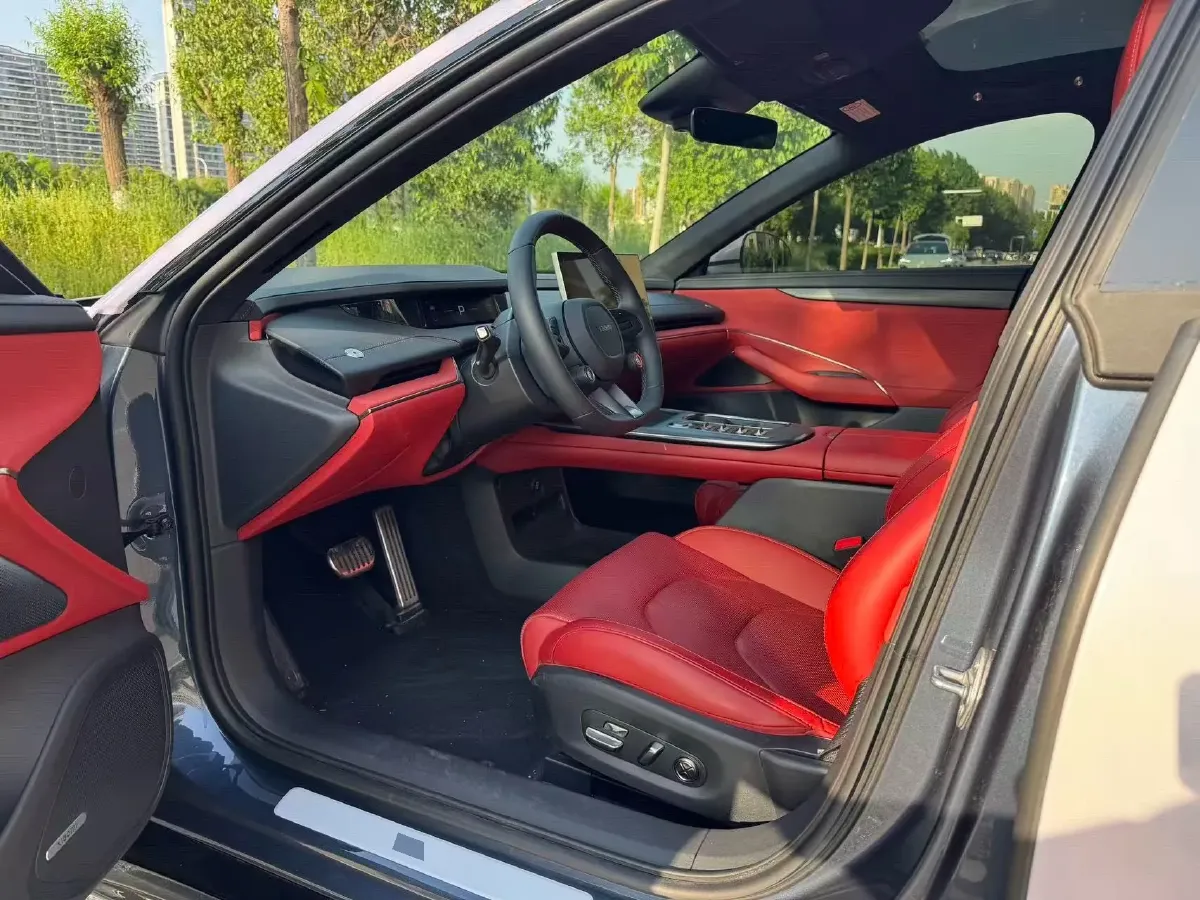 2024 MI SU7 BEV 101KWH,autocango,china used car exporter,china ev exporter,chinese used car exporter,chinese used ev exporter