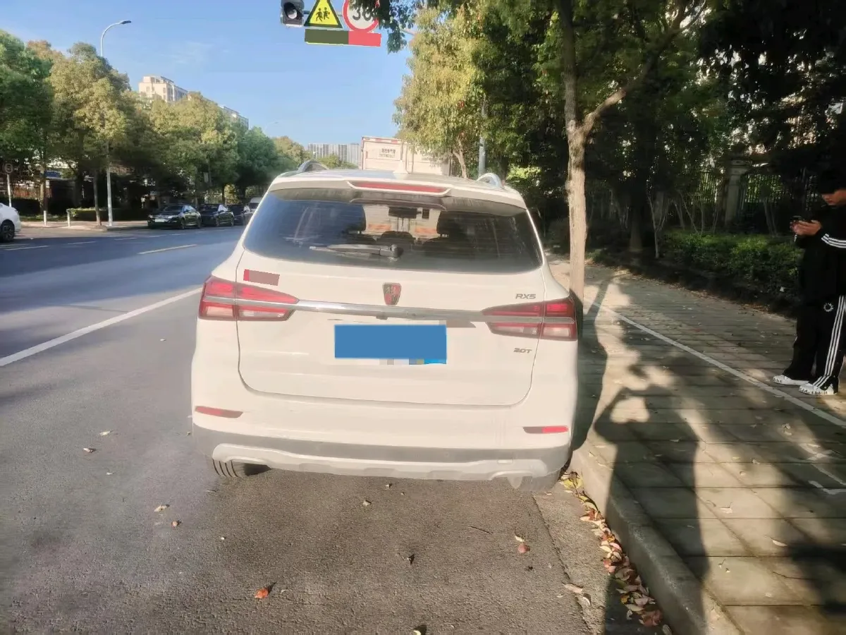 2017 Roewe RX5 1.5T 169HP L4 7DCT,autocango,china used car exporter,china ev exporter,chinese used car exporter,chinese used ev exporter