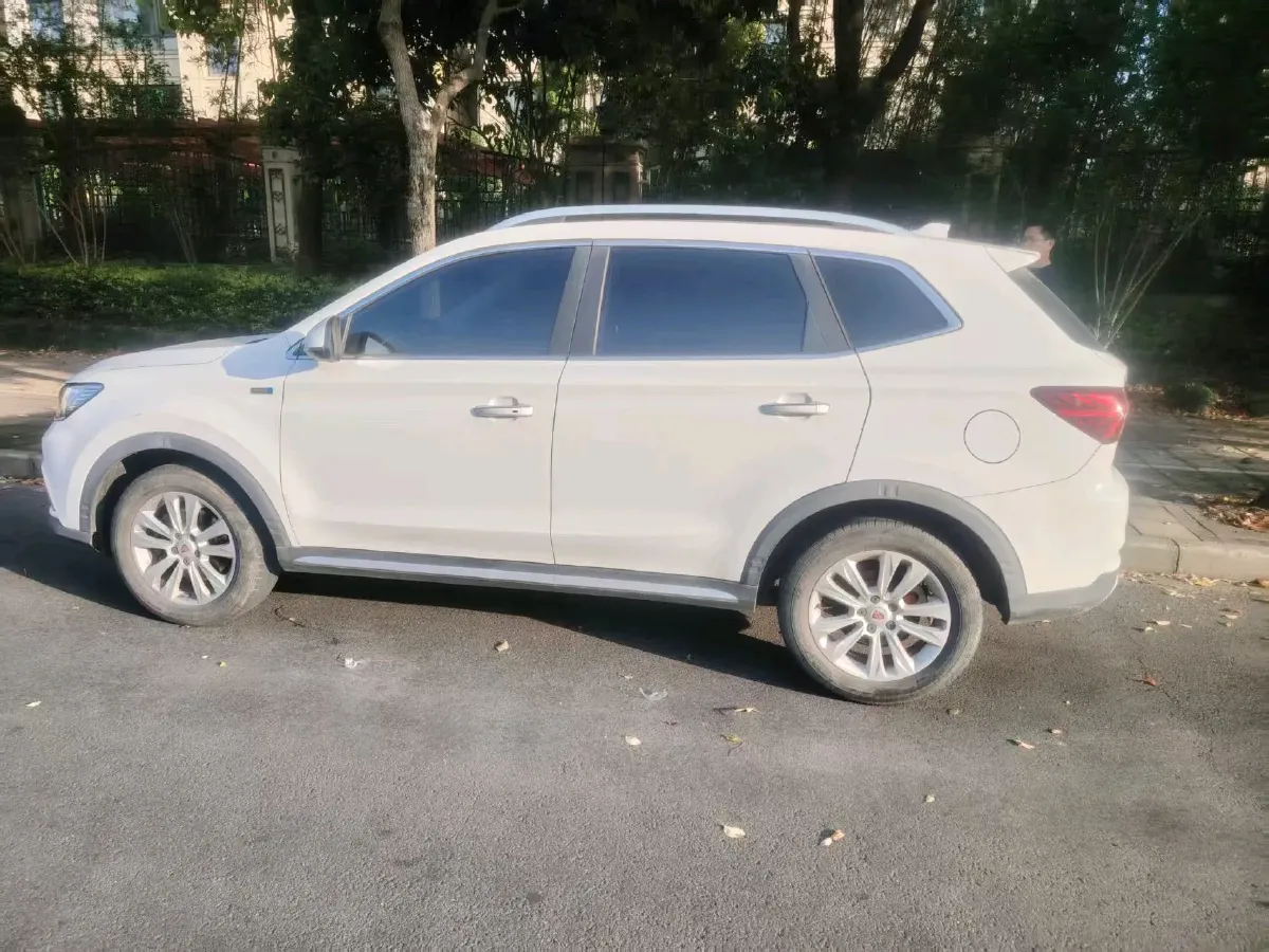 2017 Roewe RX5 1.5T 169HP L4 7DCT,autocango,china used car exporter,china ev exporter,chinese used car exporter,chinese used ev exporter