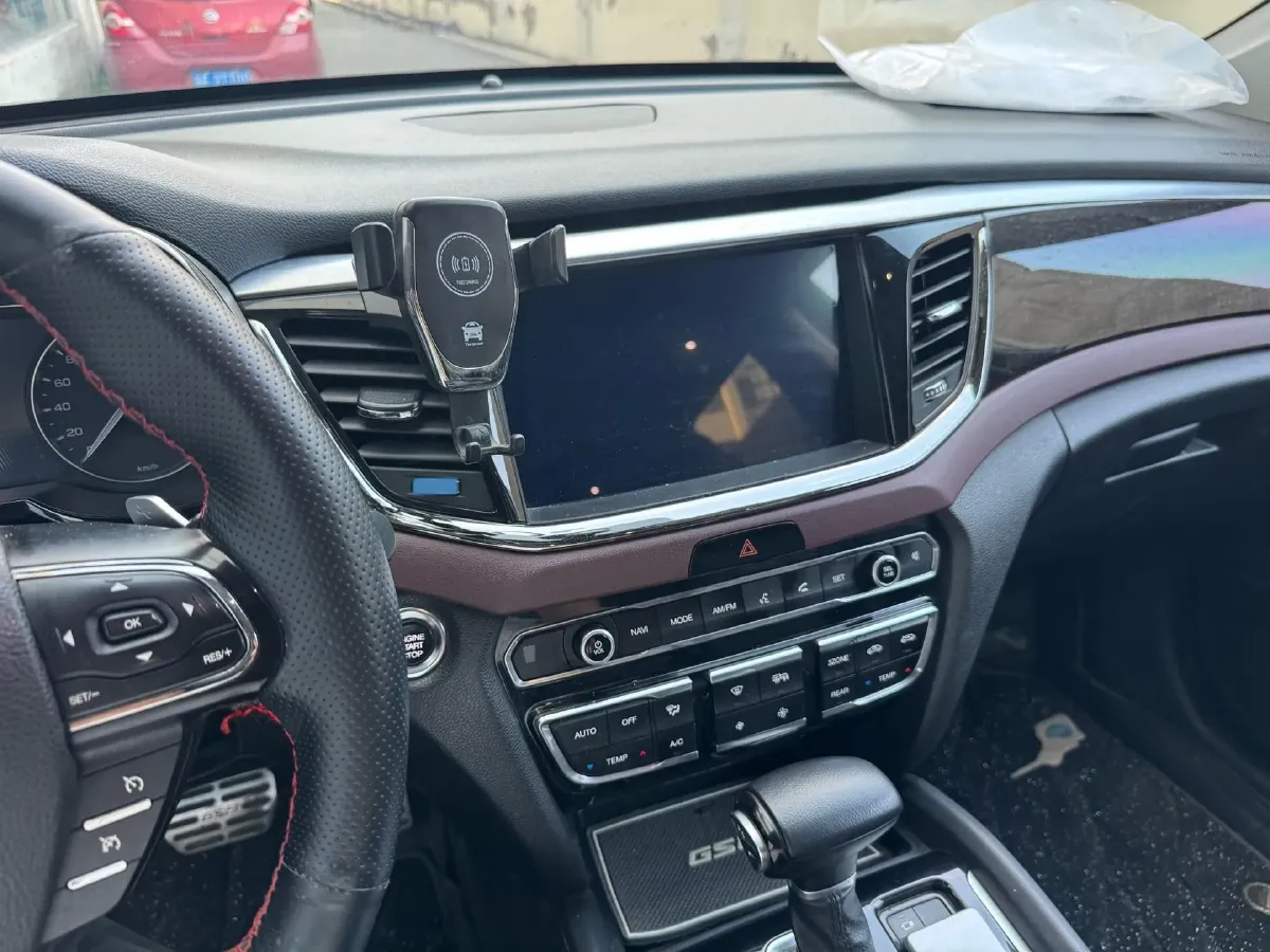 2017 GAC Trumpchi GS8 2.0T 201HP L4 6AT,autocango,china used car exporter,china ev exporter,chinese used car exporter,chinese used ev exporter