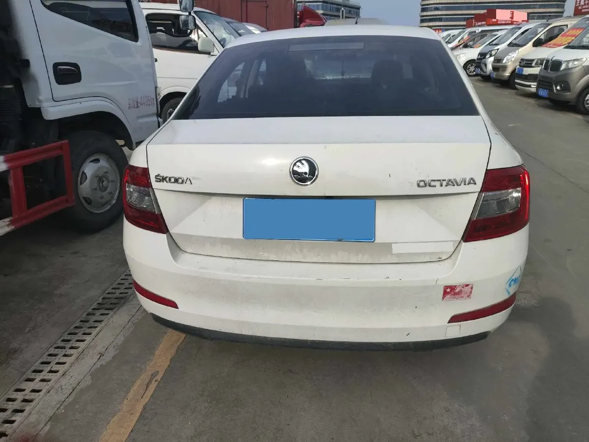 2017 Skoda Octavia 1.6L 110HP L4 6AT,autocango,china used car exporter,china ev exporter,chinese used car exporter,chinese used ev exporter