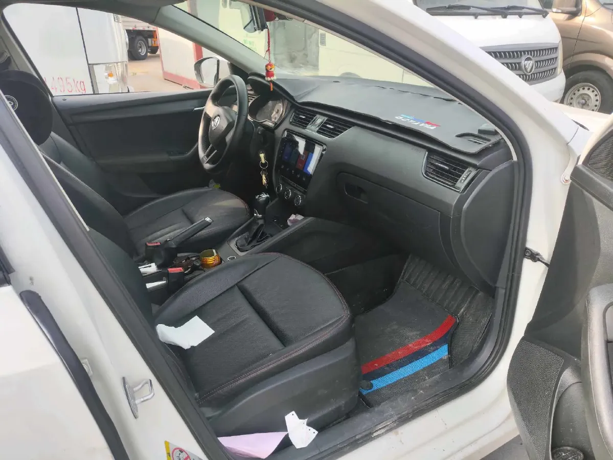 2017 Skoda Octavia 1.6L 110HP L4 6AT,autocango,china used car exporter,china ev exporter,chinese used car exporter,chinese used ev exporter