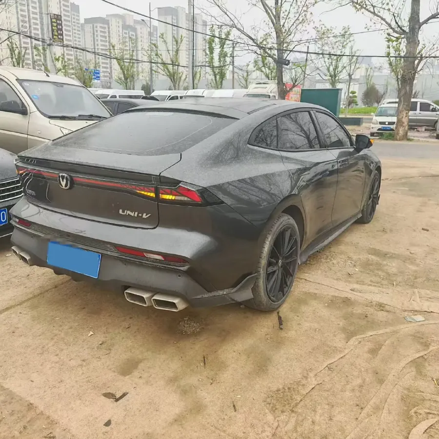 2024 ChangAn UNI-V 1.5T 188HP L4 7DCT,autocango,china used car exporter,china ev exporter,chinese used car exporter,chinese used ev exporter