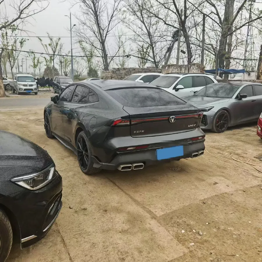 2024 ChangAn UNI-V 1.5T 188HP L4 7DCT,autocango,china used car exporter,china ev exporter,chinese used car exporter,chinese used ev exporter