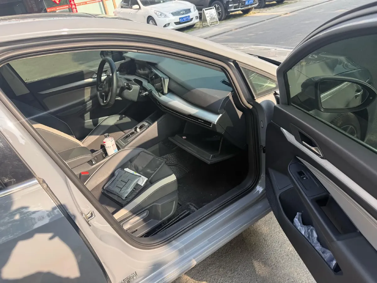 2021 Volkswagen Golf 1.4T 150HP L4 7DCT,autocango,china used car exporter,china ev exporter,chinese used car exporter,chinese used ev exporter