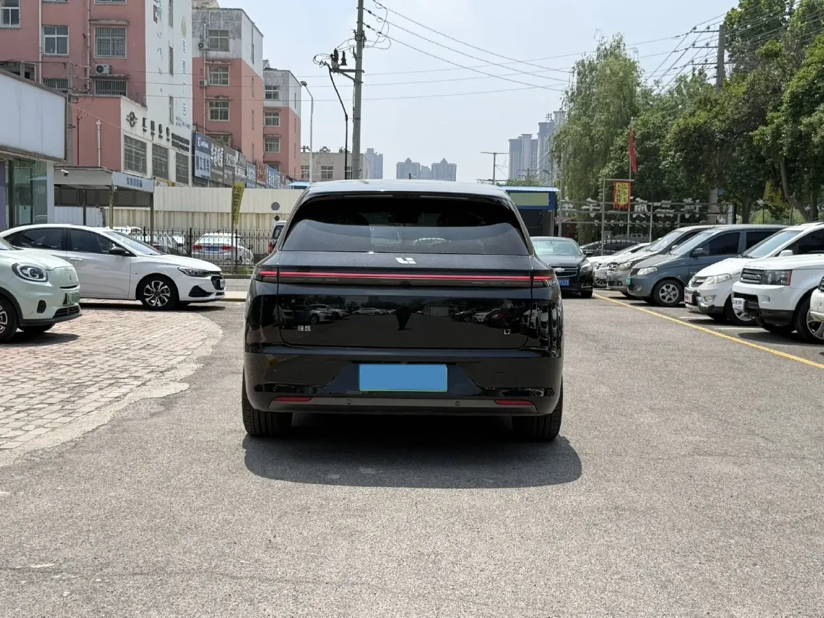 2024 Li L7 Range Extended 154HP REEV 42.8KWH,autocango,china used car exporter,china ev exporter,chinese used car exporter,chinese used ev exporter