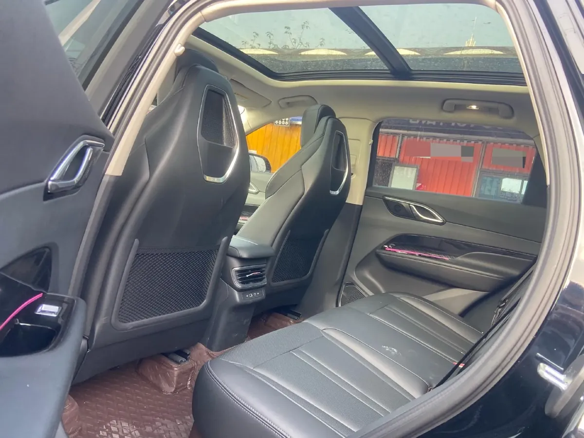 2024 HongQi HS3 1.5T 169HP L4 1DHT PHEV 18.4KWH,autocango,china used car exporter,china ev exporter,chinese used car exporter,chinese used ev exporter