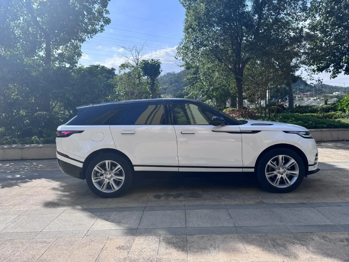 2023 Land Rover Range Rover Velar 2.0T 250HP L4 8AT,autocango,china used car exporter,china ev exporter,chinese used car exporter,chinese used ev exporter