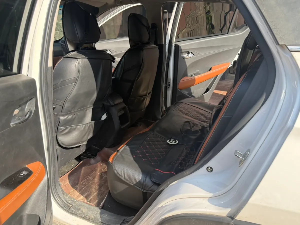 2017 HaiMa S5 Young Edition 1.6L 122HP L4 5MT,autocango,china used car exporter,china ev exporter,chinese used car exporter,chinese used ev exporter