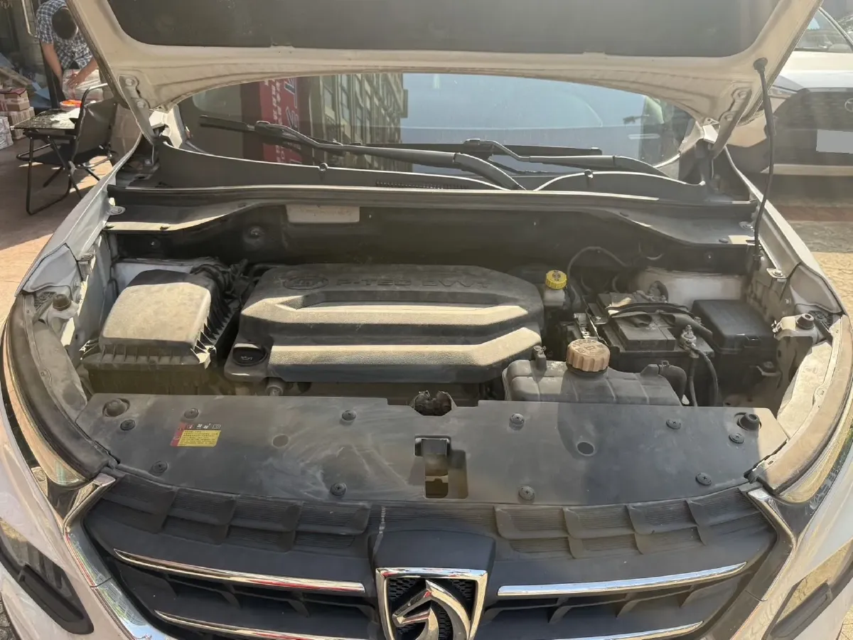 2017 HaiMa S5 Young Edition 1.6L 122HP L4 5MT,autocango,china used car exporter,china ev exporter,chinese used car exporter,chinese used ev exporter