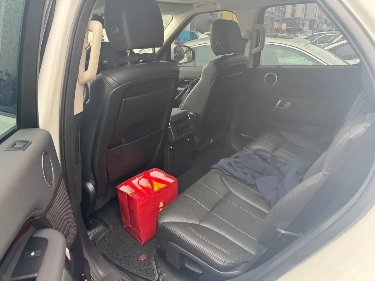 2017 Land Rover Discovery 3.0T 340HP V6 8AT,autocango,china used car exporter,china ev exporter,chinese used car exporter,chinese used ev exporter