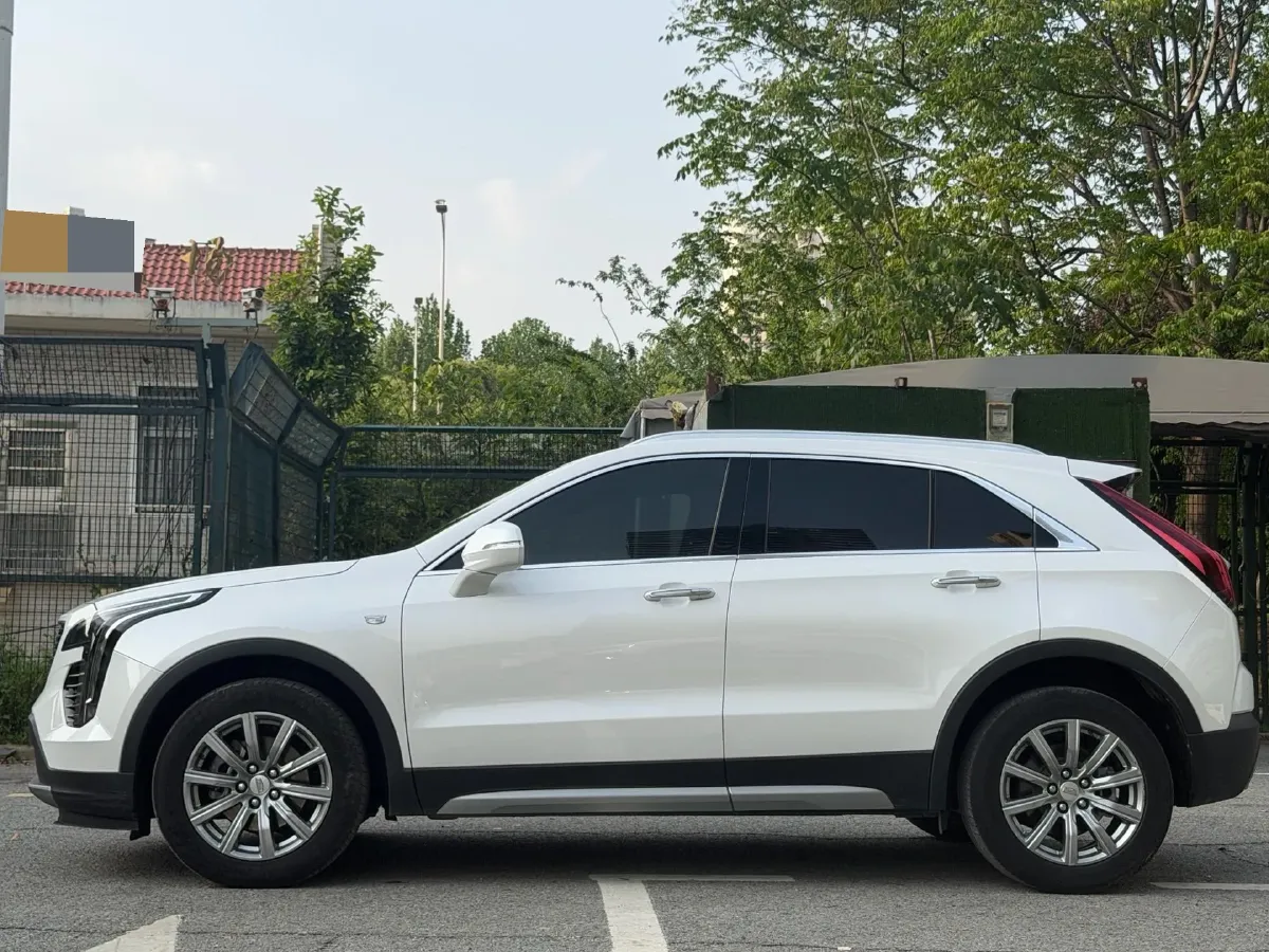 2020 Cadillac XT4 2.0T 241HP L4 9AT,autocango,china used car exporter,china ev exporter,chinese used car exporter,chinese used ev exporter