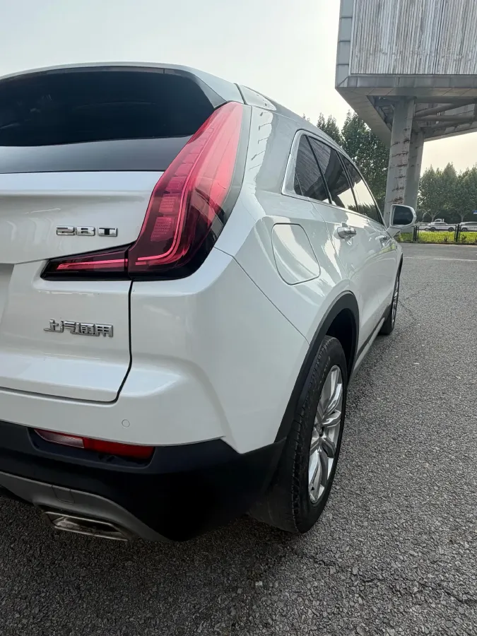 2020 Cadillac XT4 2.0T 241HP L4 9AT,autocango,china used car exporter,china ev exporter,chinese used car exporter,chinese used ev exporter