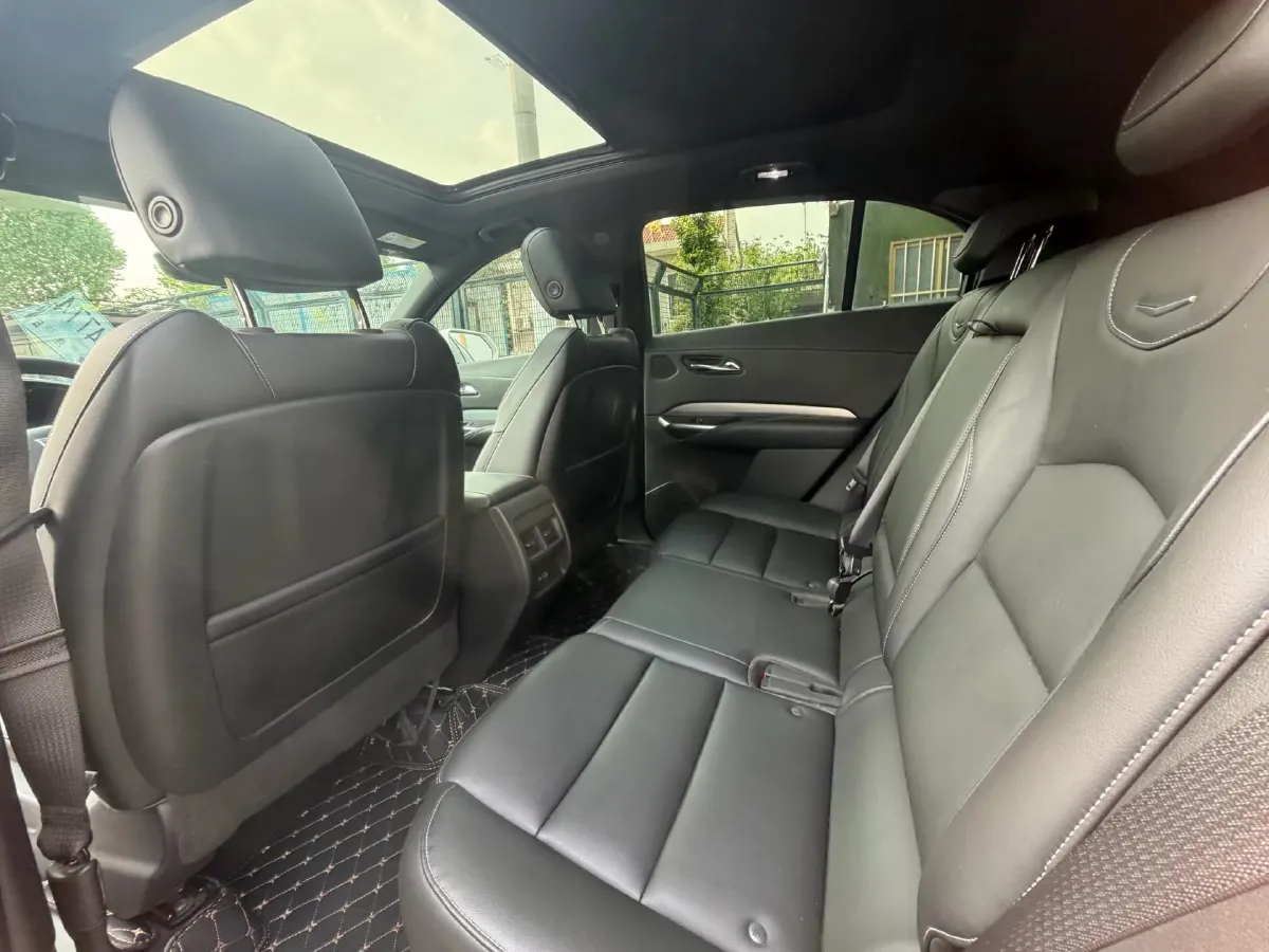 2020 Cadillac XT4 2.0T 241HP L4 9AT,autocango,china used car exporter,china ev exporter,chinese used car exporter,chinese used ev exporter