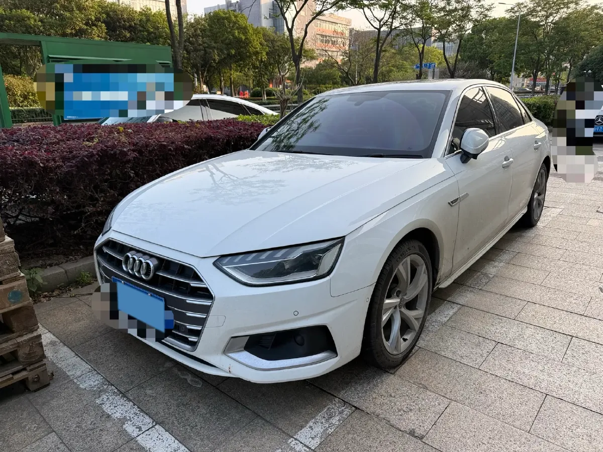 2020 Audi A4L 2.0T 190HP L4 7DCT,autocango,china used car exporter,china ev exporter,chinese used car exporter,chinese used ev exporter