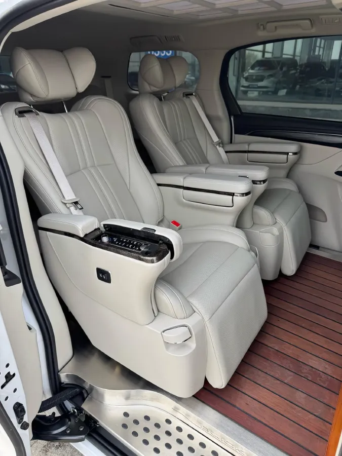 2021 Buick GL8 2.0T 237HP L4 9AT,autocango,china used car exporter,china ev exporter,chinese used car exporter,chinese used ev exporter