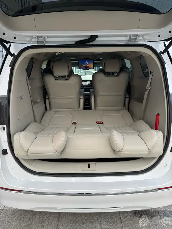 2021 Buick GL8 2.0T 237HP L4 9AT,autocango,china used car exporter,china ev exporter,chinese used car exporter,chinese used ev exporter