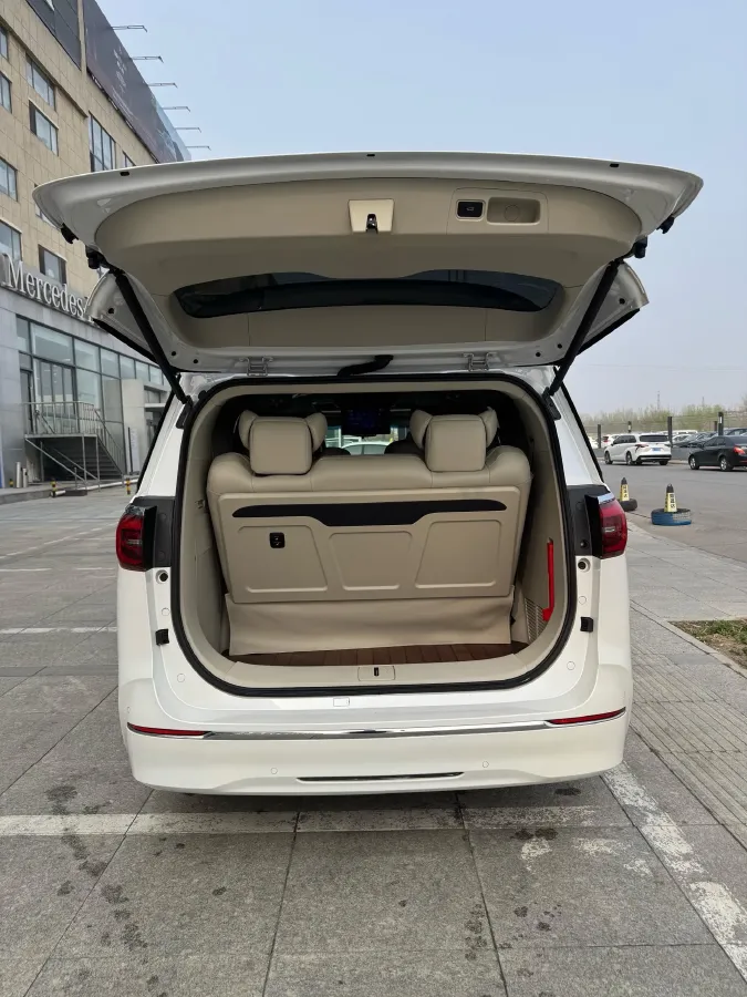 2021 Buick GL8 2.0T 237HP L4 9AT,autocango,china used car exporter,china ev exporter,chinese used car exporter,chinese used ev exporter