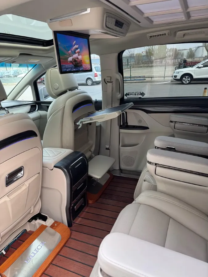 2021 Buick GL8 2.0T 237HP L4 9AT,autocango,china used car exporter,china ev exporter,chinese used car exporter,chinese used ev exporter