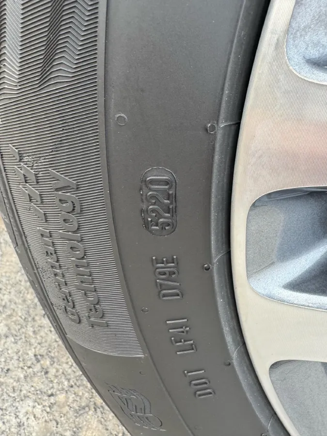 2021 Buick GL8 2.0T 237HP L4 9AT,autocango,china used car exporter,china ev exporter,chinese used car exporter,chinese used ev exporter