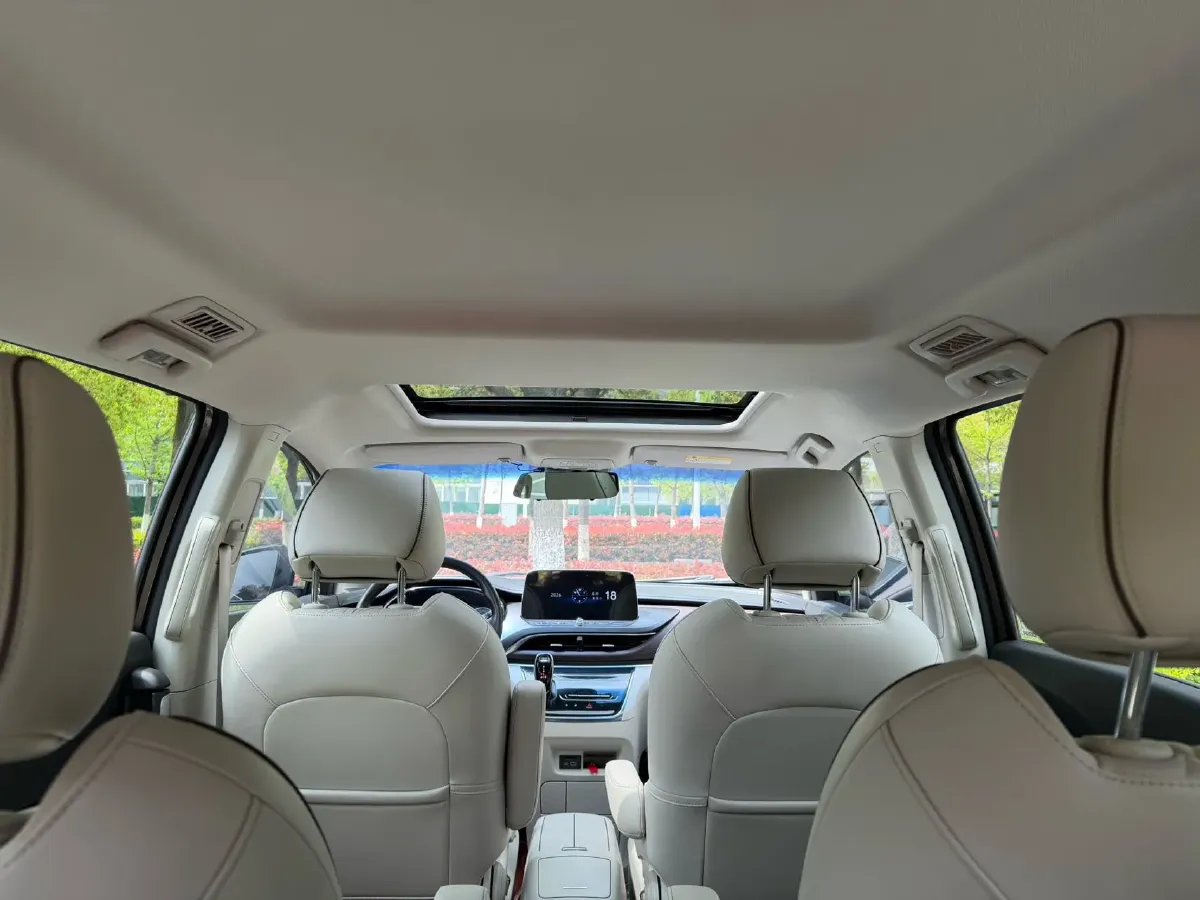 2021 Buick GL8 2.0T 237HP L4 9AT,autocango,china used car exporter,china ev exporter,chinese used car exporter,chinese used ev exporter