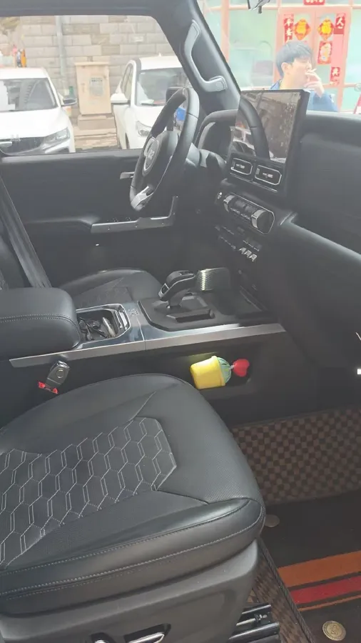 2025 212 212 T01 2.0T 252HP L4 8AT,autocango,china used car exporter,china ev exporter,chinese used car exporter,chinese used ev exporter