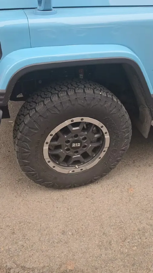 2025 212 212 T01 2.0T 252HP L4 8AT,autocango,china used car exporter,china ev exporter,chinese used car exporter,chinese used ev exporter