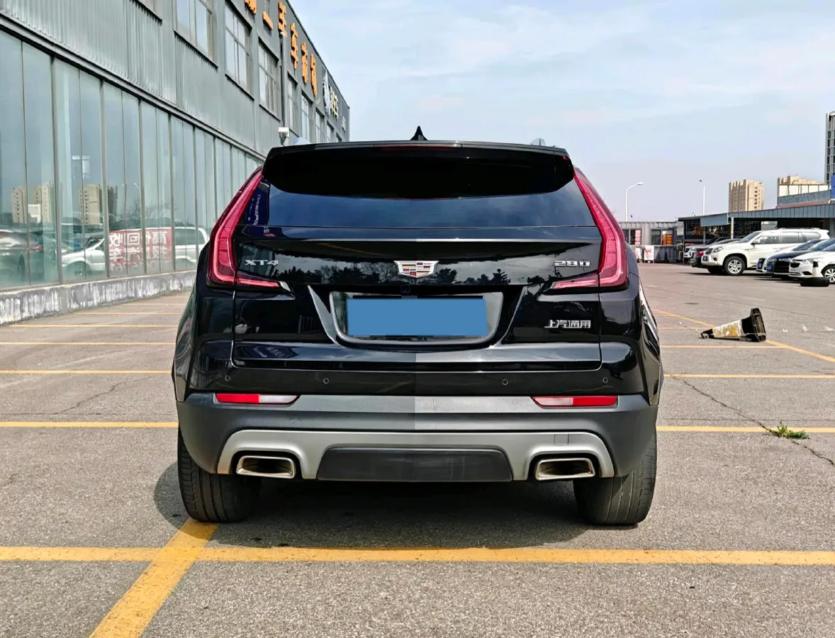 2021 Cadillac XT4 2.0T 237HP L4 9AT,autocango,china used car exporter,china ev exporter,chinese used car exporter,chinese used ev exporter