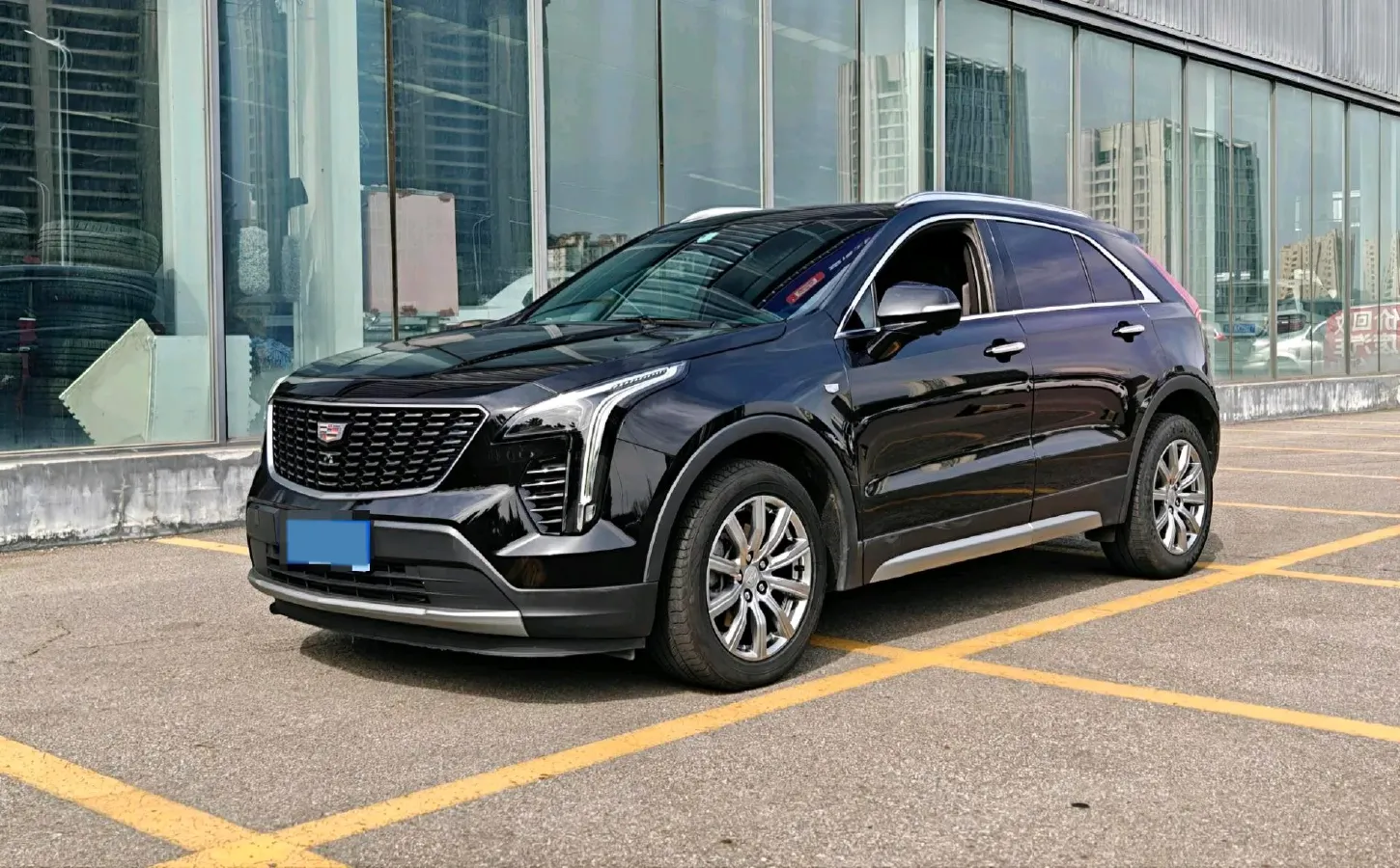 2021 Cadillac XT4 2.0T 237HP L4 9AT,autocango,china used car exporter,china ev exporter,chinese used car exporter,chinese used ev exporter