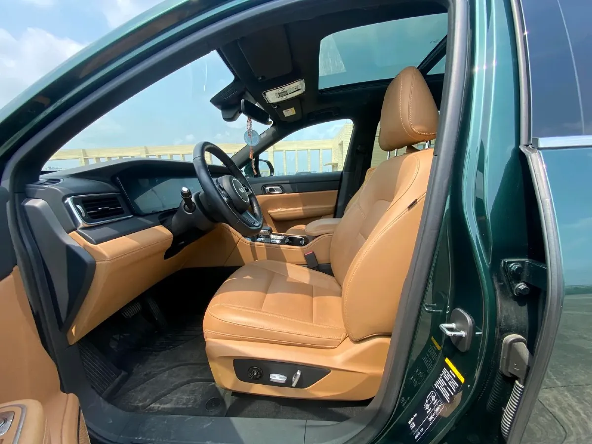 2021 Li ONE Range Extended 131HP REEV 40.5KWH,autocango,china used car exporter,china ev exporter,chinese used car exporter,chinese used ev exporter