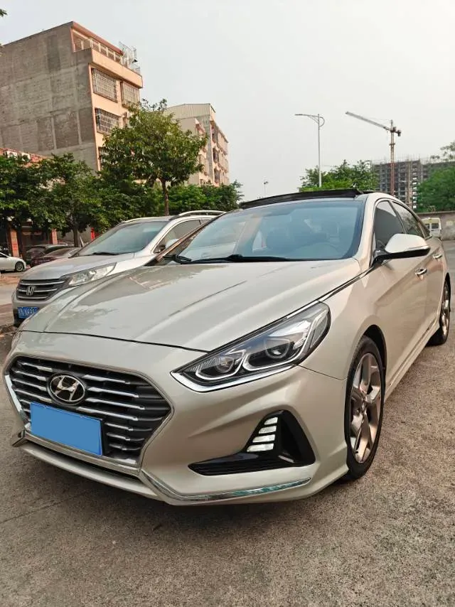 2017 Hyundai Sonata 1.6T 180HP L4 7DCT,autocango,china used car exporter,china ev exporter,chinese used car exporter,chinese used ev exporter