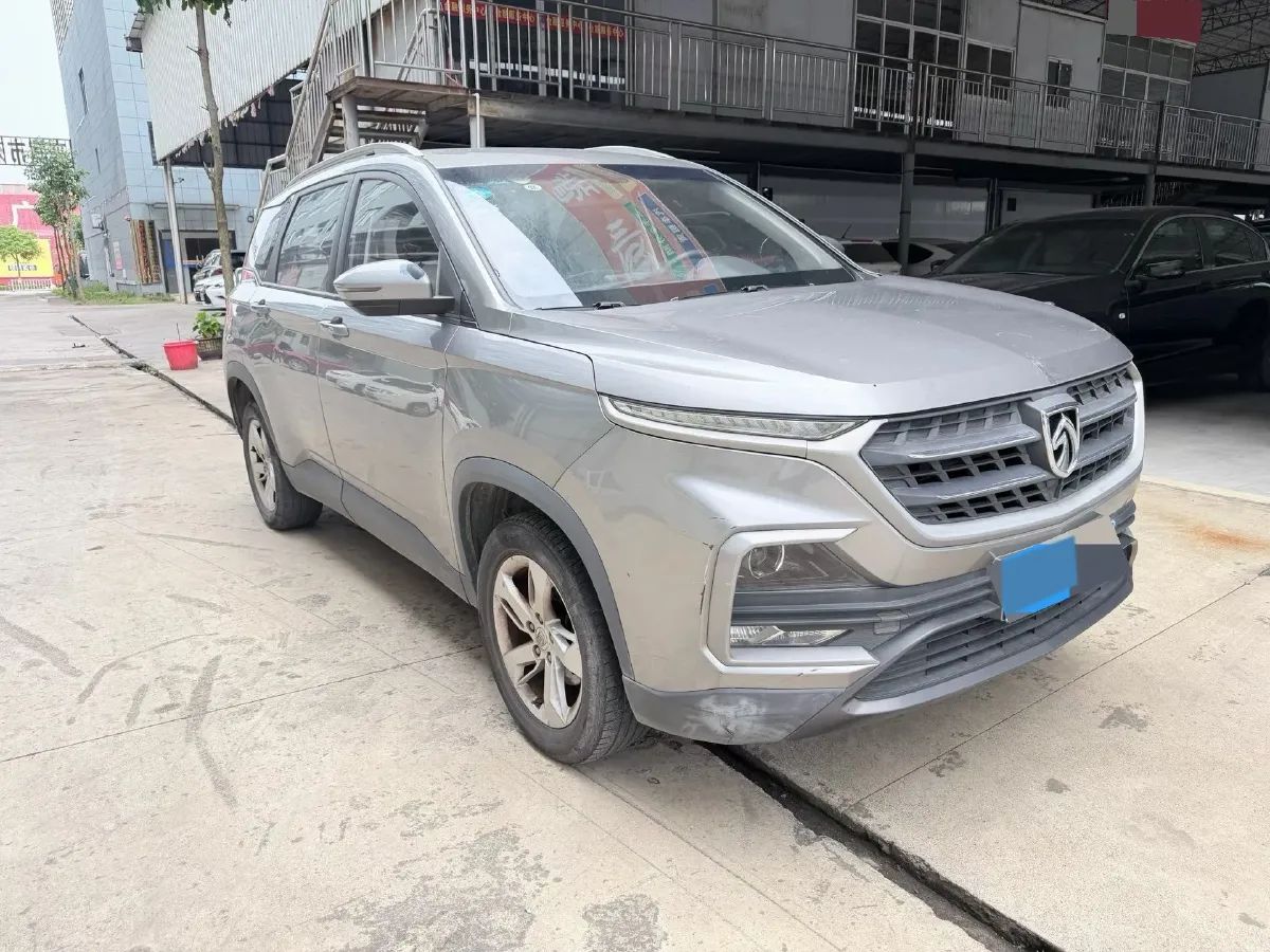 2018 BaoJun 530 1.5T 150HP L4 6MT,autocango,china used car exporter,china ev exporter,chinese used car exporter,chinese used ev exporter
